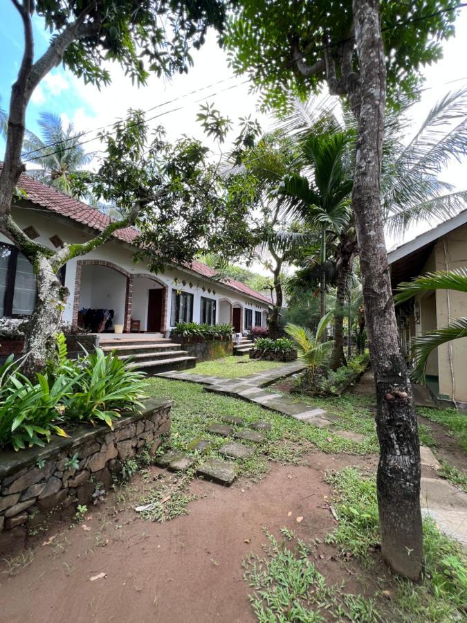 Kuta Circle Homestay Buitenkant foto